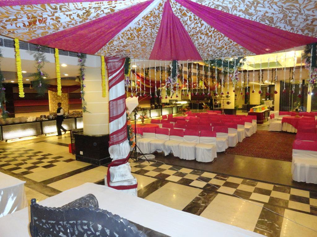 Gulmor Hotel ลูดิฮานา ภายนอก รูปภาพ